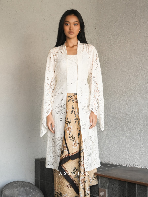 Sunthi Kebaya