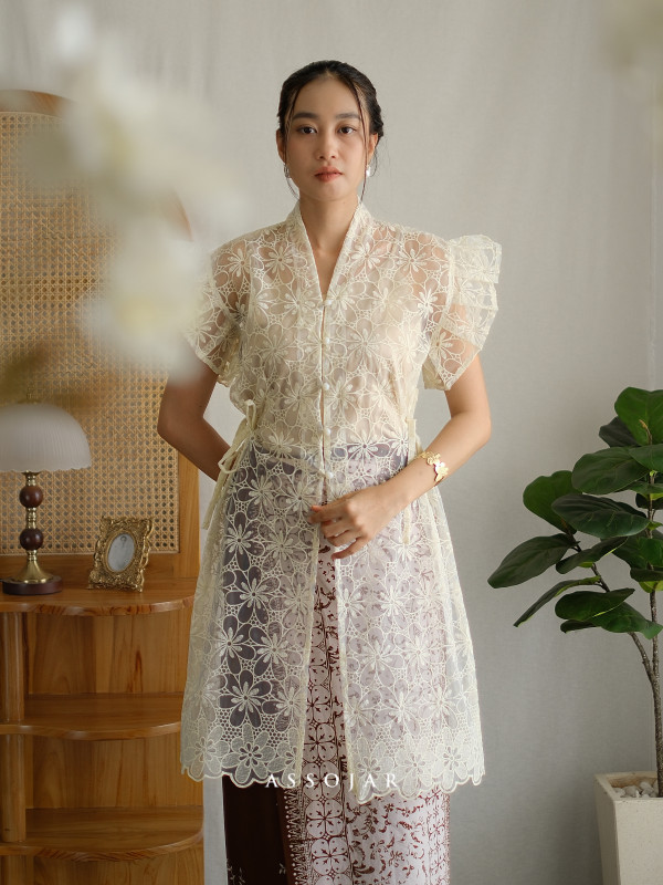 Kinasih Kebaya