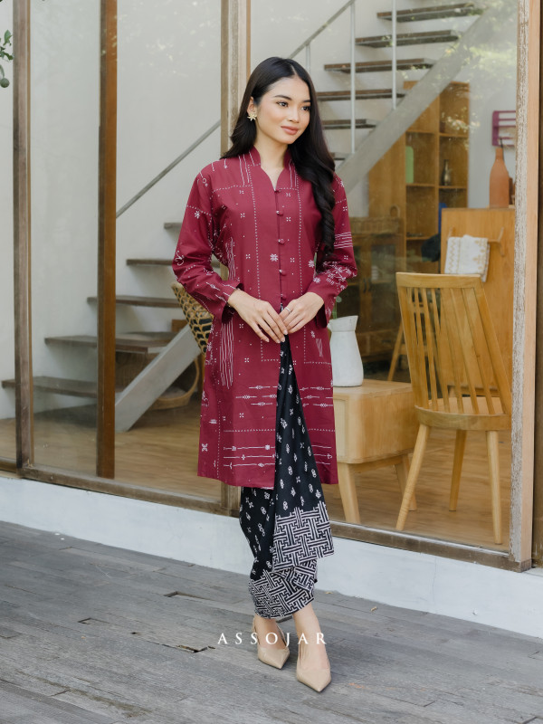 Lekat Kebaya